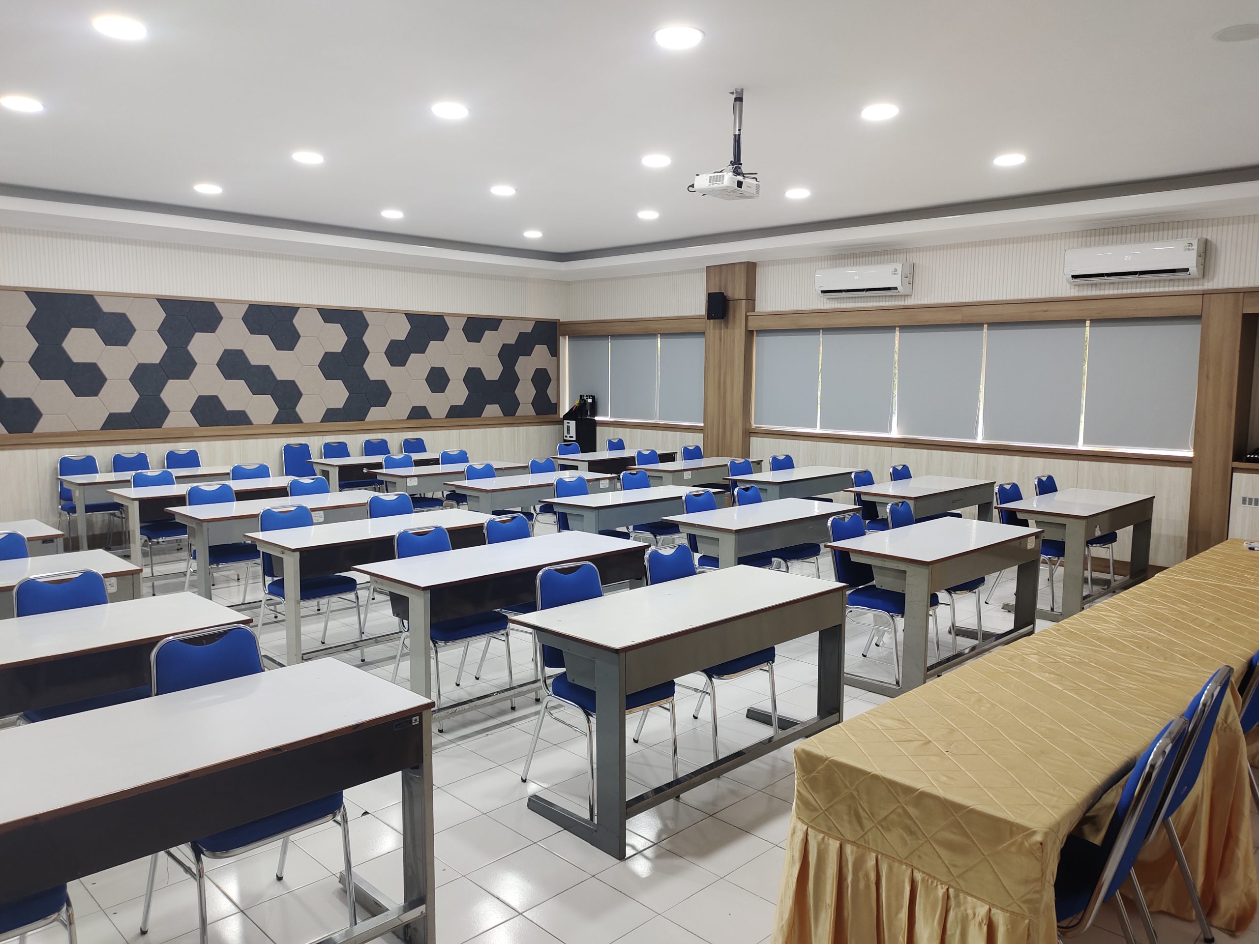 Ruang Kerja Sama | D.203