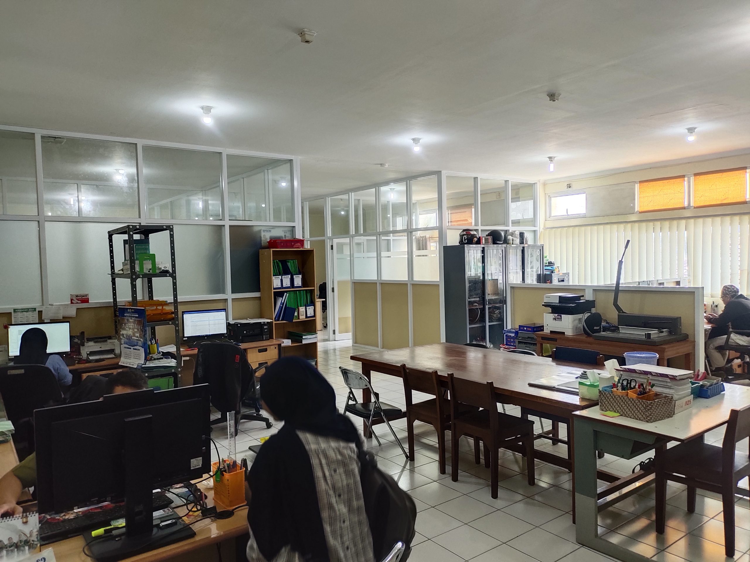 Ruang Administrasi 1